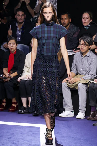 Look 25
